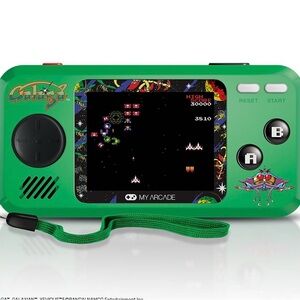 Arcade Retro Green Handheld Console